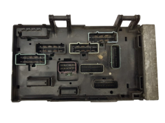 Saugiklių dėžutė Chrysler 04869001AJ 04869204AM 19750