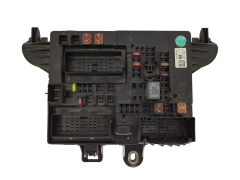 Saugiklių dėžutė 13277318 1327731801 Opel GM 20771