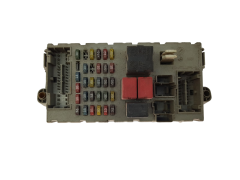 Saugiklių dėžutė Fiat 46520600 46817785 Delphi 18290