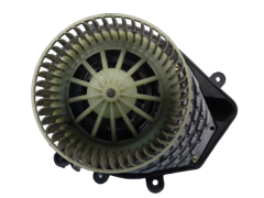 Salono Ventiliatoriaus Variklis VW Passat Audi A4 8D1820021 740221233F 1088