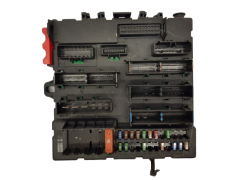 Saugiklių dėžutė Saab 12804331 519070106 GM 19761