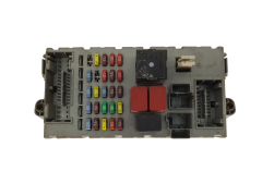 Saugiklių dėžutė Fiat 51744898 NPL 46520600 CPL Delphi 20618