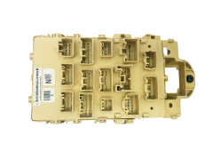 Saugiklių dėžutė Toyota 82730-0D020-A 31576