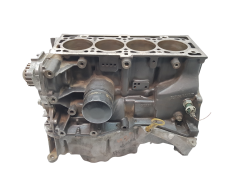 Variklio Blokas 1.4 16v K4JB713 k4J713 Renault Clio 2 7701472318