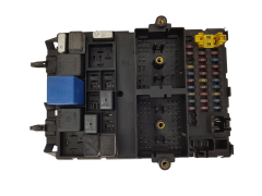Saugiklių dėžutė Jeep 56042148AF 518172002 19920