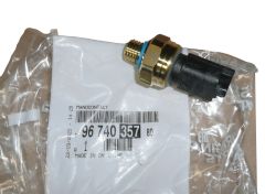 Alyvos Slėgio Jutiklis Naujas Originalus 9674035780 Citroen Peugeot