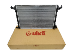 Variklio Radiatorius 8W0121251AK 11211858701 VW Audi Vika