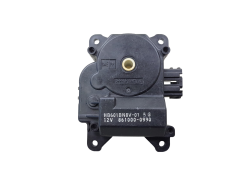 Žingsninis variklis Mazda 3 HB601BN8V-01 861000-0990