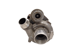 Turbokompresorus Renault Trafic Vivaro H8200466021 762785-3