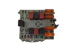 Saugiklių dėžutė Fiat 51763771 Delphi 20615