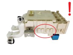 Saugiklių dėžutė Toyota 82730-52700 20681