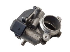 Droselio sklendė 04L128063T 04L128059T VW Audi Seat Skoda TDI