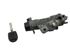 Uždegimo Spynelė VW Golf 4 Passat 4B0905851C 4B0905849 1383