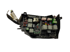 Saugiklių dėžutė Ford 6G9T-14A067-AB