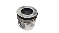 Variklio stūmoklis 120A13832R 1.6 DCI R9M402 T Renault 2746