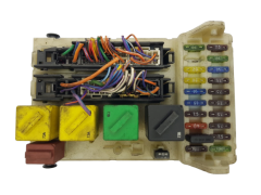 Saugiklių dėžutė Ford 93BG-14A073-EG