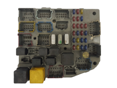 Saugiklių dėžutė Jeep 56042002L