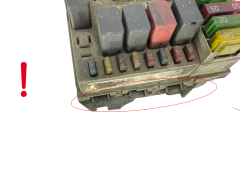 Saugiklių dėžutė 51724394 0051724394057657 Alfa Romeo Delphi 58142