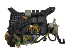 Saugiklių dėžutė Ford 1S7T-14A073-AE 19856