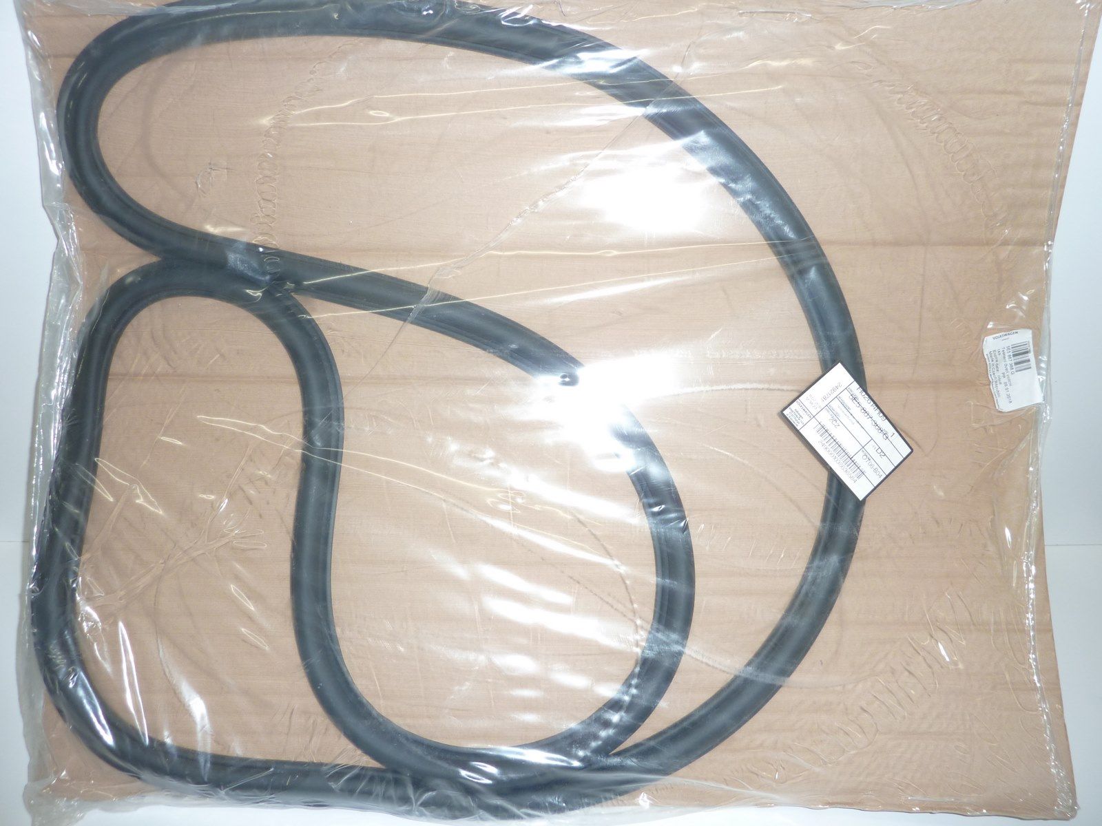 Durų Tarpinė Dešinioji Galas Originalus 5E5867368G Skoda Octavia 3 main product photo